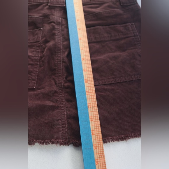 AMERICAN EAGLE WOMEN'S SUPER HIGH RISE A LINE CORDUROY MINISKIRT SZ 0 Y2K BROWN - Picture 11 of 12